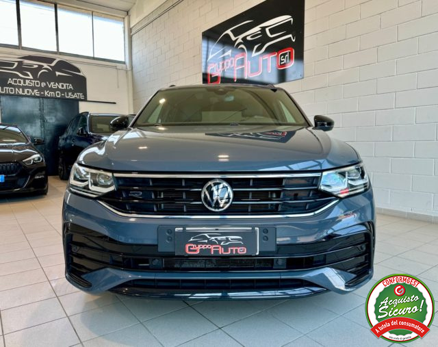 Volkswagen Tiguan 1.5 TSI 150CV DSG Sport ACT *R-LINE*TETTO*FARI IQ* - foto 2 di 4