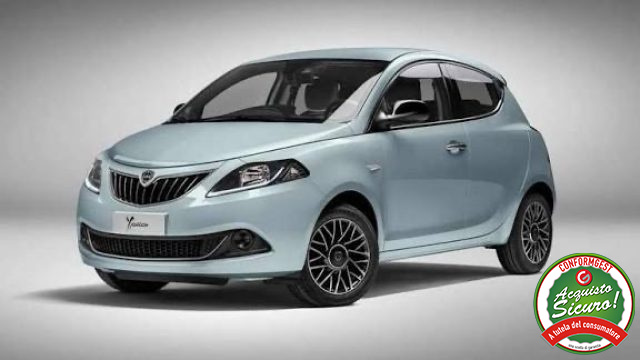 Lancia Ypsilon 1.0 FireFly S&S Hybrid Silver *NEOPATENTATI* usato a CASSINA DE  PECCHI