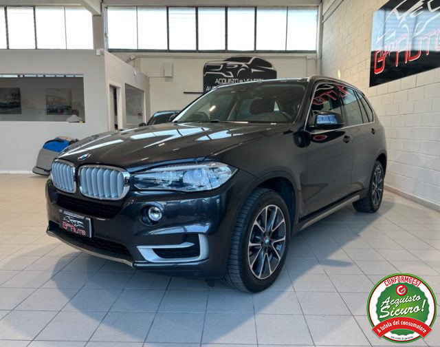 BMW X5 xDrive40d Luxury *7 POSTI*TAGLIANDI BMW*, del 2015, 142.900 km, in vendita a Cassina De  Pecchi (MI)