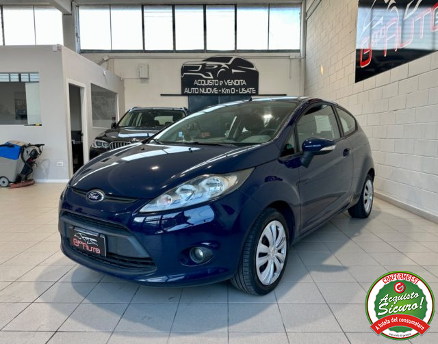 Ford Fiesta 1.2 82CV 3p. Titanium *NEOPATENTATI*, del 2011, 99.200 km, in vendita a Cassina De Pecchi (MI)