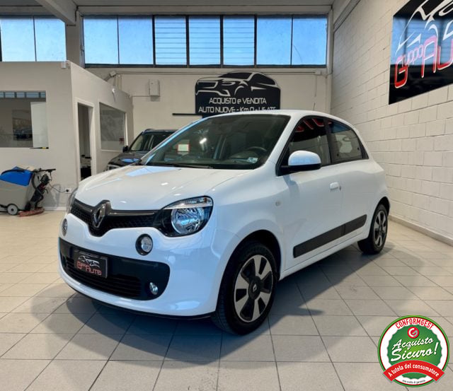 Renault Twingo SCe Lovely *NEOPAT*UNIPRO*RETROCAMERA*, del 2016, 140.100 km, in vendita a Cassina De  Pecchi (MI)