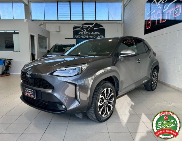 Toyota Yaris Cross 1.5 Hybrid E-CVT AWD-i Trend *NEOPATENTATI*, del 2021, 34.100 km, in vendita a Cassina De Pecchi (MI)