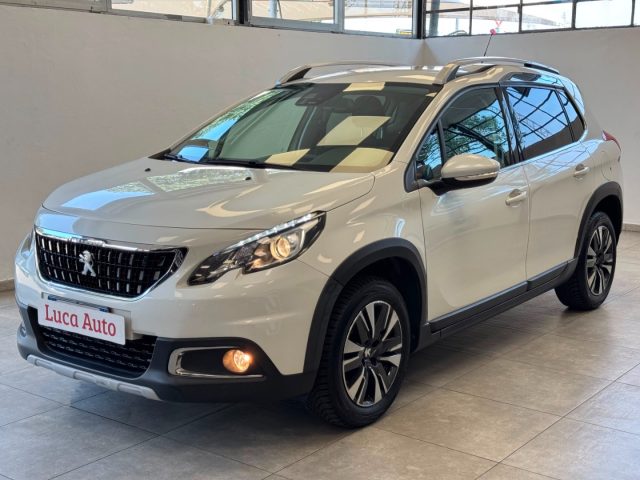Peugeot 2008 1.2 PureT. 82CV S&S Allure *27.000KM!*TELECAMERA* usato a COLOGNO MONZESE