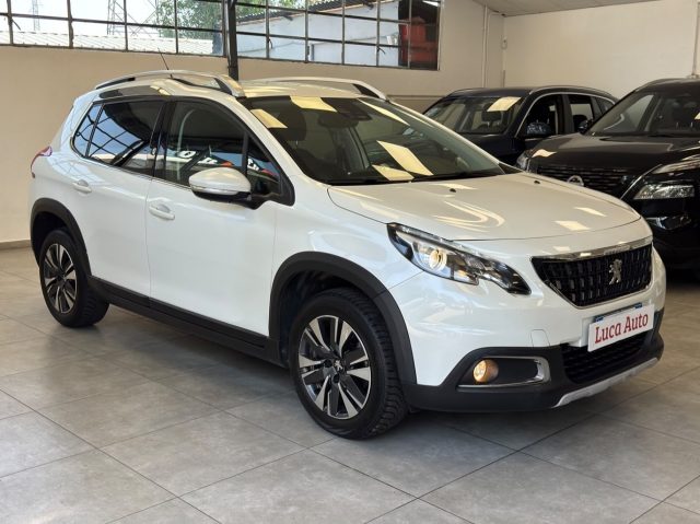 Peugeot 2008 1.2 PureT. 82CV S&S Allure *27.000KM!*TELECAMERA* - foto 3 di 4