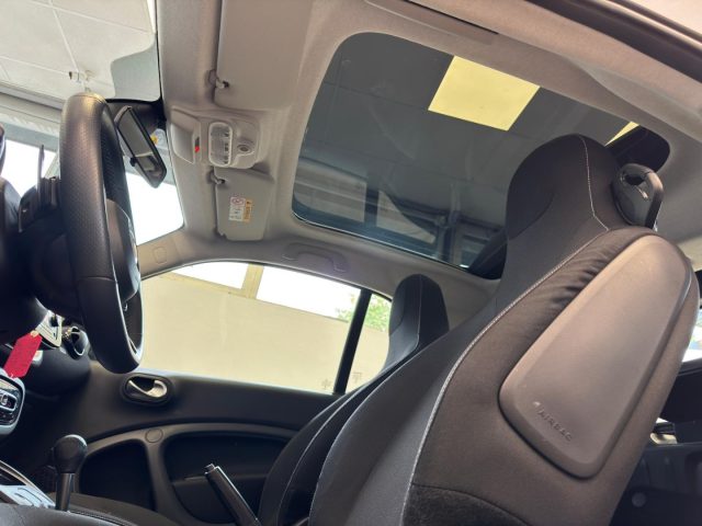smart forTwo 1.0 twinamic Passion *TETTO PANO*UNICO PROP.* - foto 3 di 4