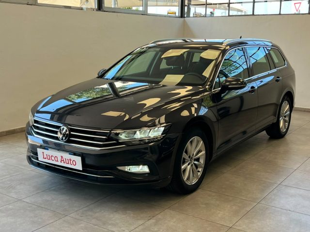 Volkswagen Passat Variant 2.0 TDI DSG *UNICO PROP.*LED*CERCHI "17*ITALIANA* - foto 2 di 4