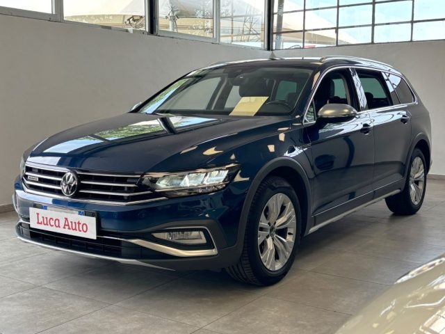 Volkswagen Passat Variant Alltrack 2.0 TDI 200CV 4MOTION DSG *UNICO PROP.* usato a COLOGNO MONZESE