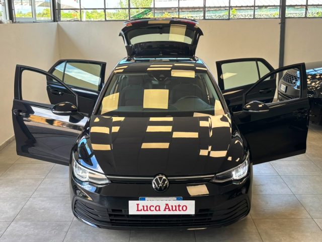 Volkswagen Golf 1.0 eTSI EVO DSG *UNICO PROP.*FULL BLACK*ITALIANA* - foto 2 di 4