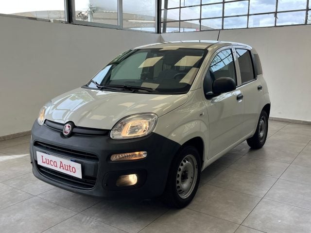 Fiat Panda 1.0 GSE S&S Hybrid VAN *UNICO PROPRIETARIO*, del 2022, 21.025 km, in vendita a Cologno Monzese (MI)