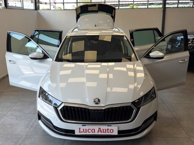 Skoda Octavia 2.0 TDI 116CV DSG *GANCIO TRAINO*UNICO PROP.* - foto 2 di 4