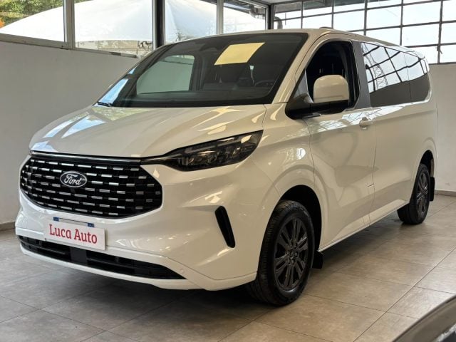 Ford Tourneo Custom 320 2.0 150CV PC Titanium *9 POSTI*AUTOVETTURA M1*, del 2024, 55.680 km, in vendita a Cologno Monzese (MI)