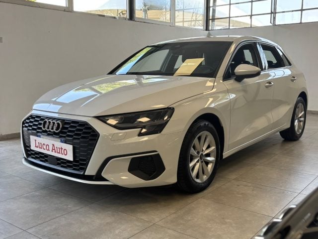 Audi A3 SPB 30 TDI S-tronic *UNICO PROP.*ITALIANA*NAVIGAT, del 2024, 42.509 km, in vendita a Cologno Monzese (MI)