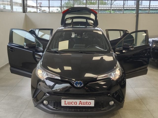 Toyota C-HR 1.8 Hybrid E-CVT 122CV *UNICO PROP.*TAGLIANDI* - foto 2 di 4