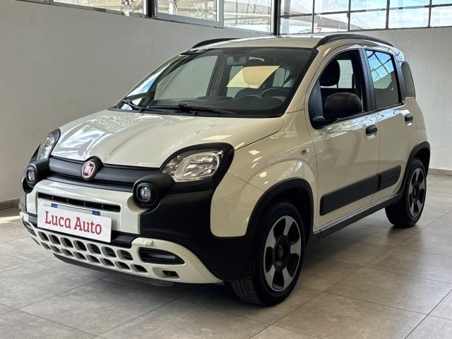 Fiat Panda 1.0 Hybrid City Cross *SCHERMO TOUCH*UNICO PROP.*, del 2021, 8.723 km, in vendita a Cologno Monzese (MI)