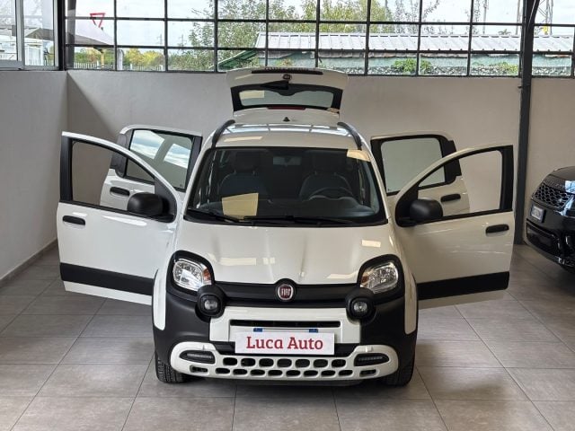 Fiat Panda 1.0 Hybrid City Cross *SCHERMO TOUCH*UNICO PROP.* - foto 2 di 4