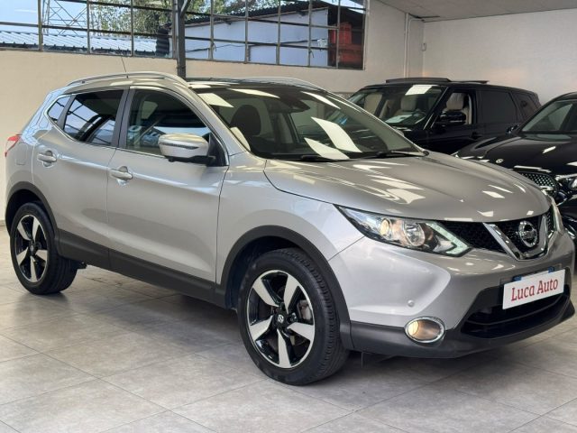 Nissan Qashqai 1.2 DIG-T N-Connecta *TETTO*360° CAMERA*NAVIGATORE - foto 3 di 4