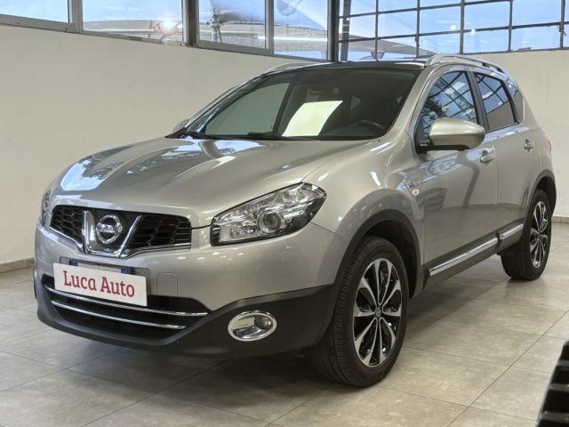 Nissan Qashqai 1.6 16V 117CV n-tec *TETTO PANO*360° CAMERA*, del 2012, 162.662 km, in vendita a Cologno Monzese (MI)