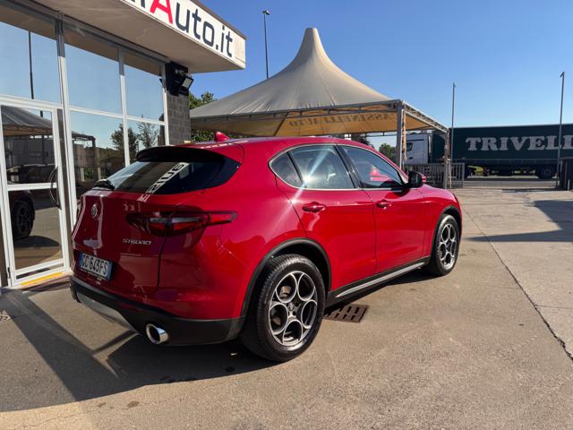Alfa Romeo Stelvio 2.2 Turbodiesel 190 CV AT8 Q4 Ti - foto 4 di 4