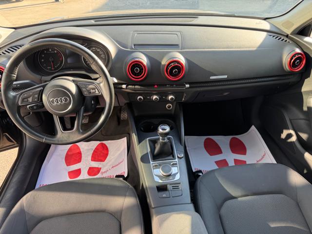 Audi A3 SPB 30 TFSI Sport - foto 2 di 4