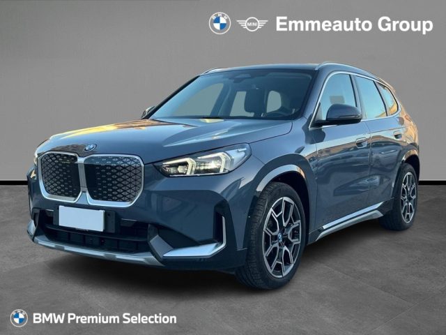 BMW iX1 eDrive 20 xLine usato a LECCE
