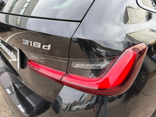BMW 318 d 48V usato a LECCE