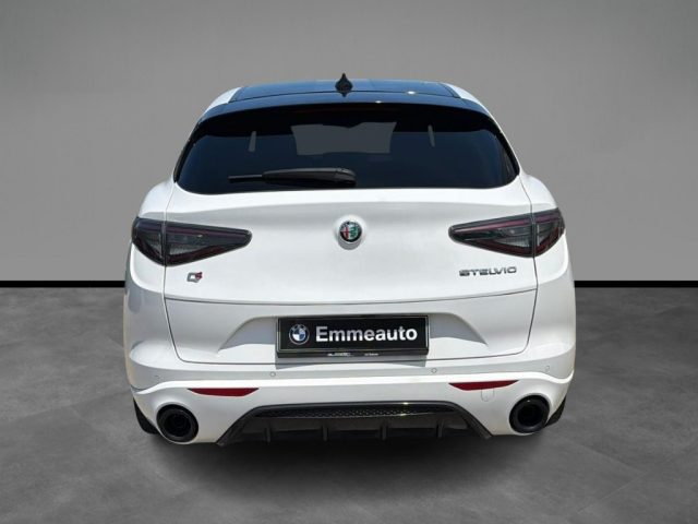 Alfa Romeo Stelvio 2.2 Turbodiesel 210 CV AT8 Q4 Tributo Italiano - foto 4 di 4