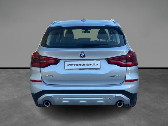 BMW X3 xDrive30e - foto 4 di 4