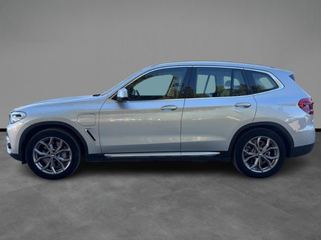 BMW X3 xDrive30e - foto 2 di 4