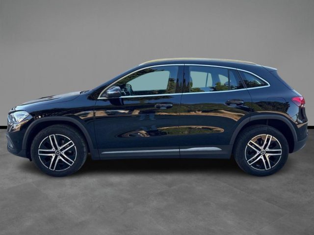 Mercedes-Benz GLA 180 d Automatic Sport - foto 2 di 4