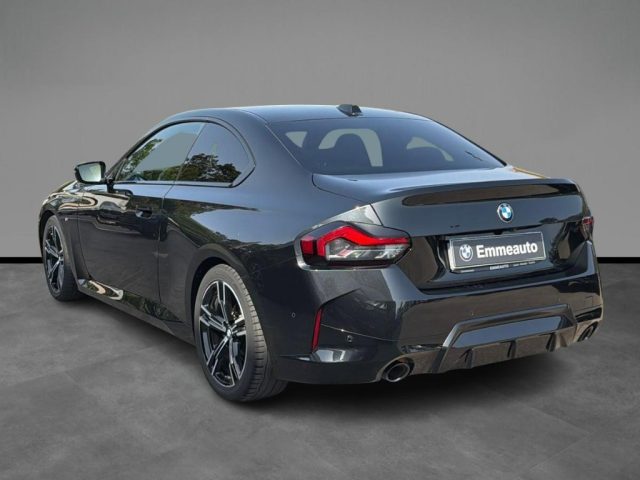 BMW 220 i Coupé Msport - foto 3 di 4