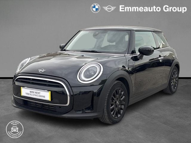 MINI Cooper 1.5 Cooper Classic 5 porte usato a LECCE