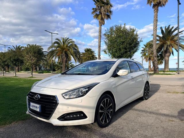 Hyundai i40 Wagon 1.7 CRDi 141 CV 7DCT Style - foto 2 di 4