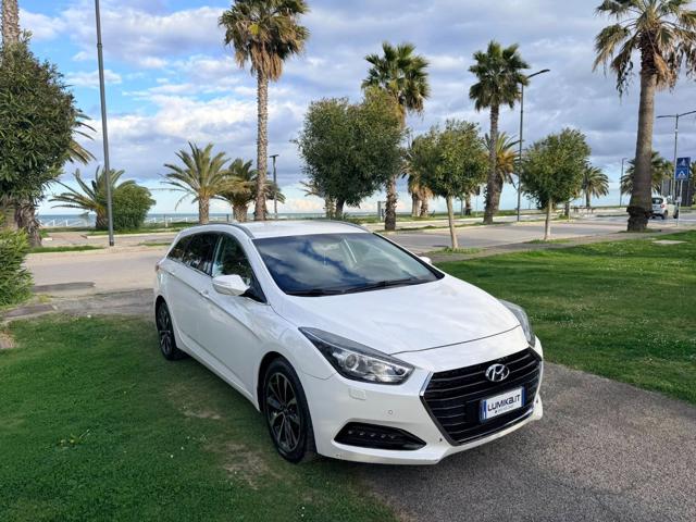 Hyundai i40 Wagon 1.7 CRDi 141 CV 7DCT Style usato a GROTTAMMARE