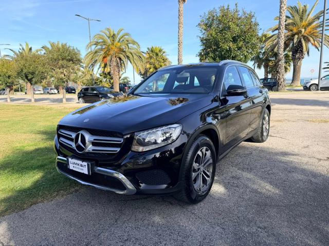 Mercedes-Benz GLC 220 d 4Matic Business - foto 2 di 4