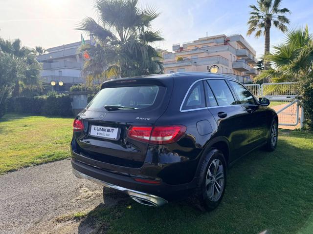Mercedes-Benz GLC 220 d 4Matic Business - foto 4 di 4