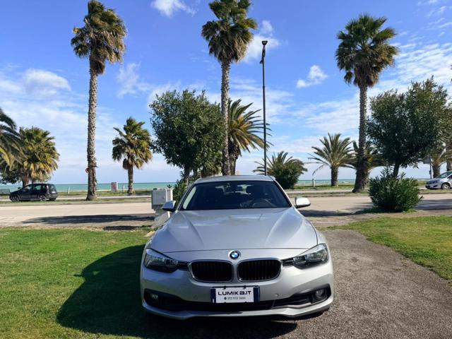 BMW 318 d Touring Sport - foto 4 di 4