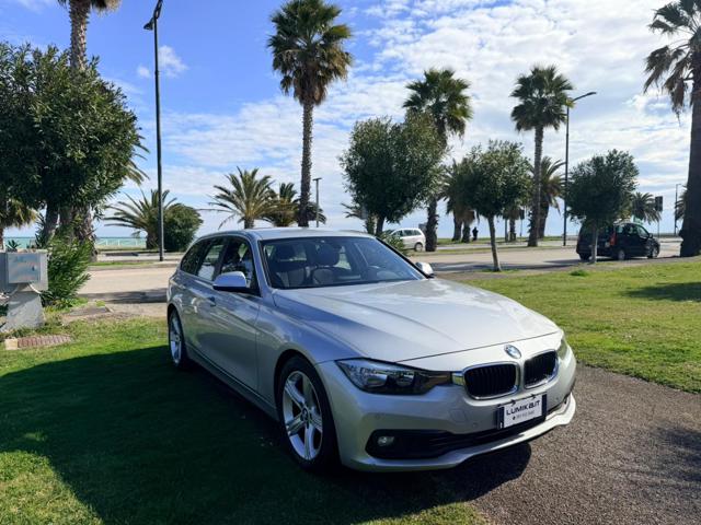 BMW 318 d Touring Sport - foto 2 di 4