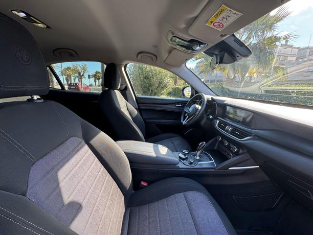 Alfa Romeo Stelvio 2.2 Turbodiesel 210 CV AT8 Q4 Business, del 2018, 198.000 km, in vendita a Grottammare (AP)