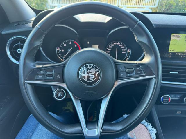 Alfa Romeo Stelvio 2.2 Turbodiesel 210 CV AT8 Q4 Business, del 2018, 198.000 km, in vendita a Grottammare (AP)
