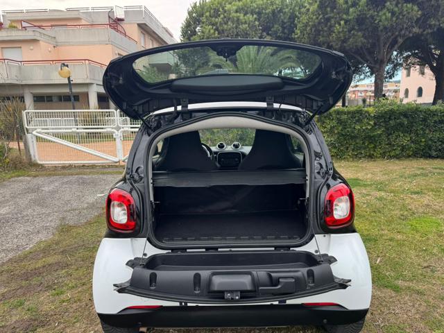 smart forTwo 70 1.0 Passion, del 2015, 175.000 km, in vendita a Grottammare (AP)