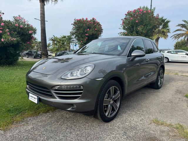 Porsche Cayenne 3.0 Diesel - foto 2 di 4