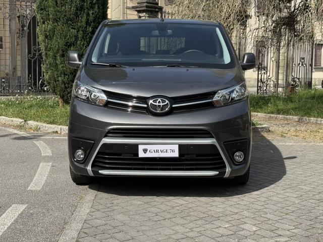Toyota Proace Verso 1.6 D-4D Compact Family Comfort - foto 2 di 4
