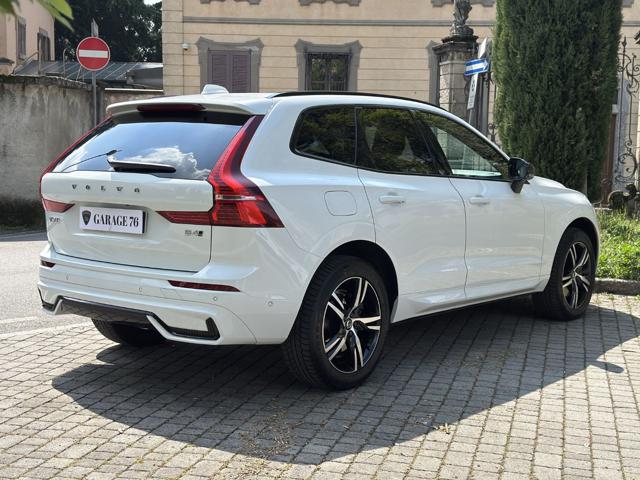 Volvo XC60 B4 (d) AWD automatico Plus Dark N1 + iva 22% - foto 4 di 4