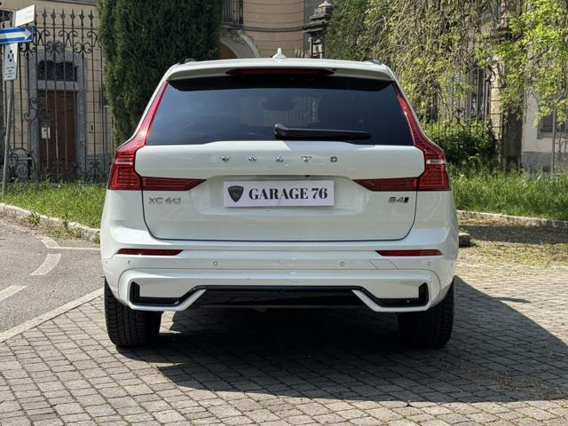 Volvo XC60 B4 (d) AWD automatico Plus Dark N1 + iva 22% - foto 3 di 4