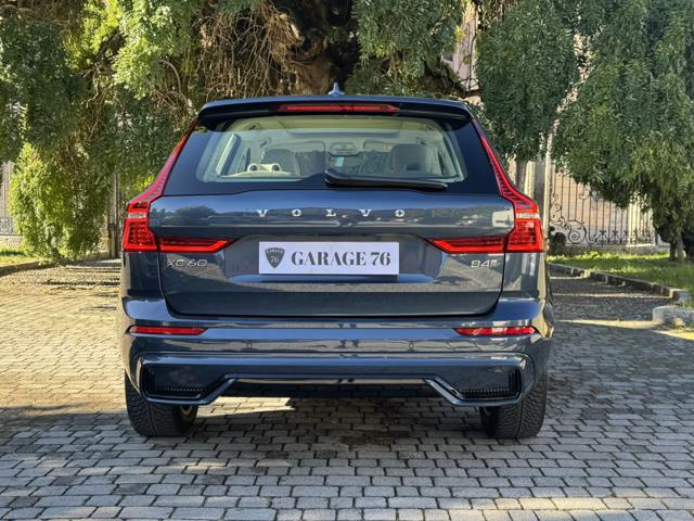 Volvo XC60 B4 (d) AWD auto Ultimate Dark Gancio Originale - foto 3 di 4