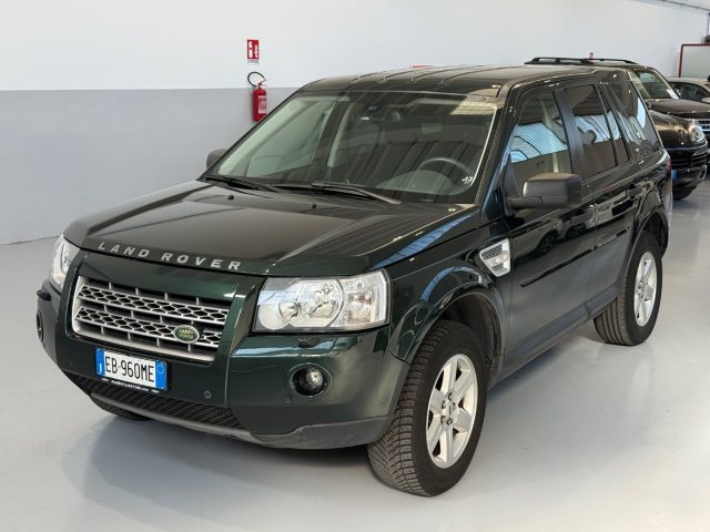Land Rover Freelander 2.2 TD4 S.W. CAMBIO AUTOM. GANCIO TRAINO usato a MAGENTA