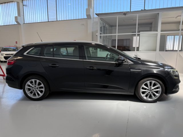 Renault Megane M�gane Sporter TCe 140 CV FAP Duel2 - foto 4 di 4