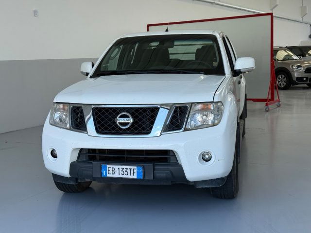 Nissan Navara 2.5 dCi 190CV 4 porte Double Cab Sport usato a MAGENTA