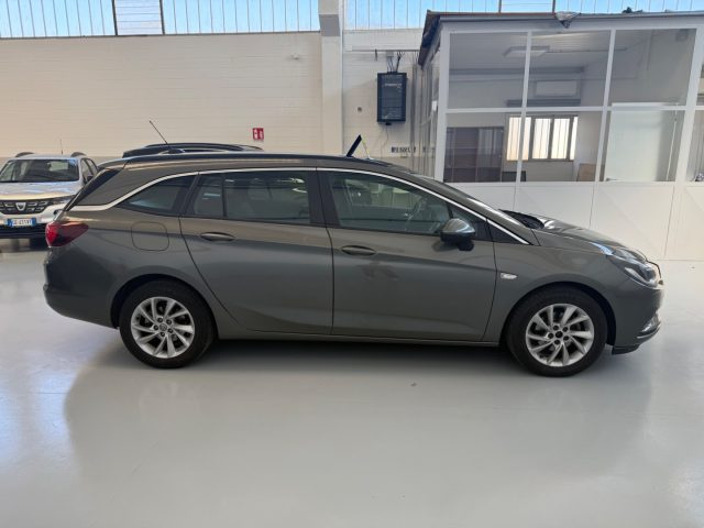 Opel Astra 1.6 CDTi 110CV Start&Stop Sports Tourer Business - foto 4 di 4