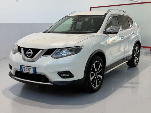 Nissan X-Trail 1.6 dCi 2WD Tekna CAMBIO AUTOMATICO, del 2016, 169.000 km, in vendita a Magenta (MI)